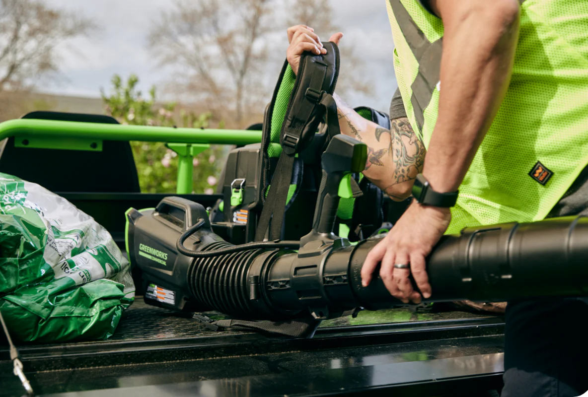 82V Dual Port Backpack Blower with Two 5Ah Batteries and Dual Port Charger | 82BA26-52DP - Image 7